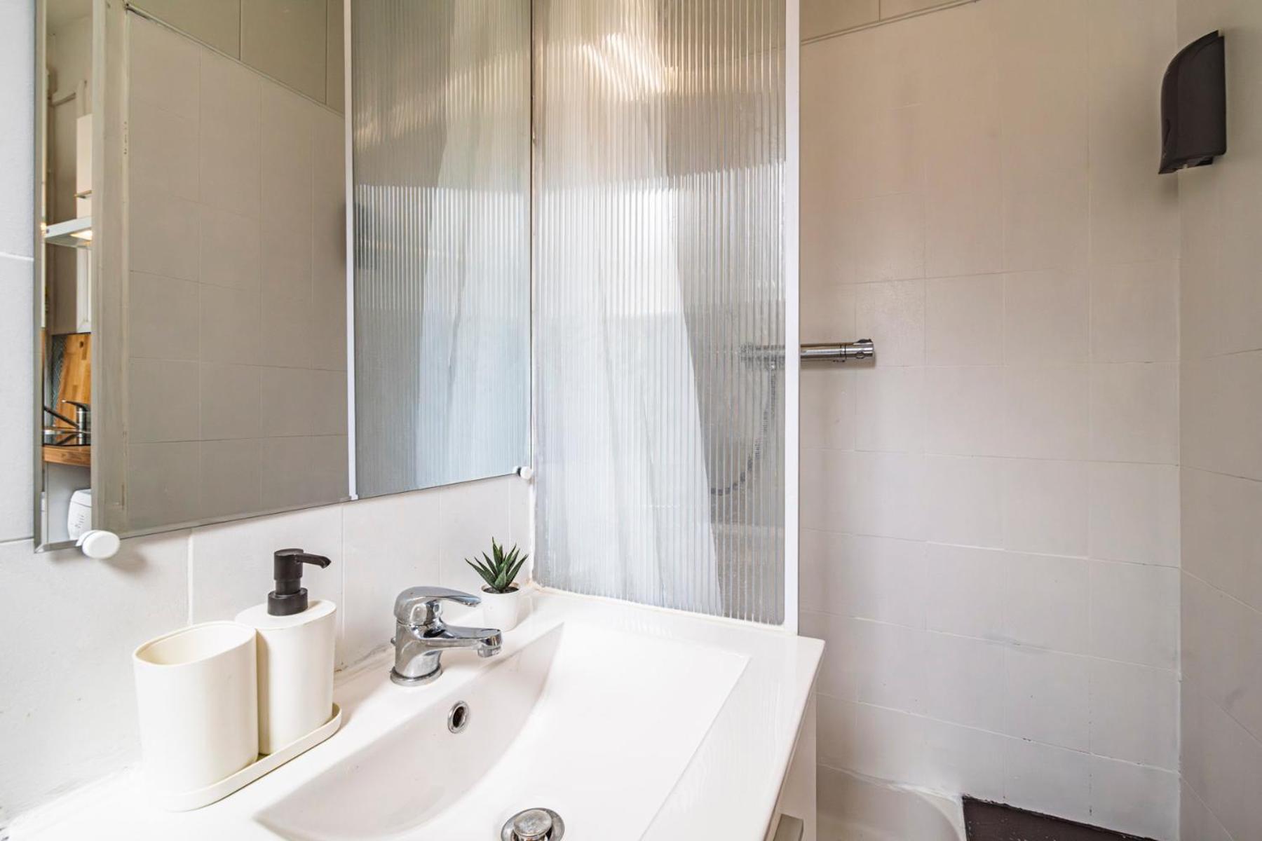 Le Zola - Charmant 2 Chambres - Centre Gare Реймс Екстериор снимка